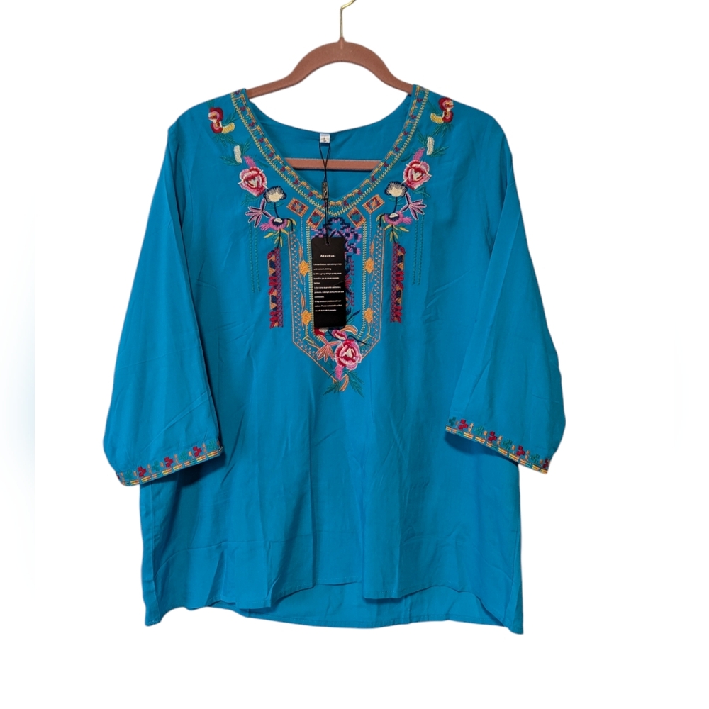 New"Laura Klein Embroidered Top Blue 3/4 Sleeve Color Size Large.